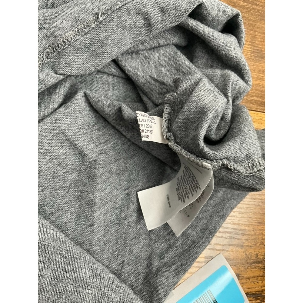 Vineyard Vines Shirt Boys Small Gray T-Shirt‎ Hoodie Long Sleeve Whale - Picture 8 of 8